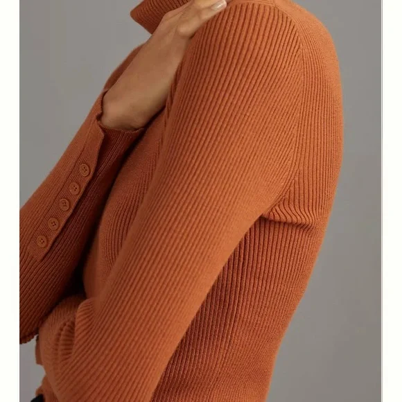 NWT ribbed caramel / copper colored turtleneck with elegant button sleeve - Picture 4 of 10